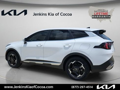 New 2026 Kia Sportage EX FWD image 8