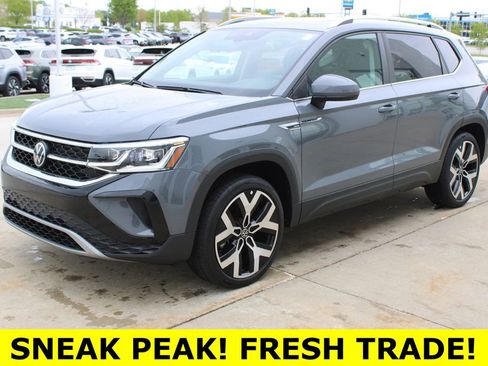 Certified 2023 Volkswagen Taos SEL AWD/4WD image 3