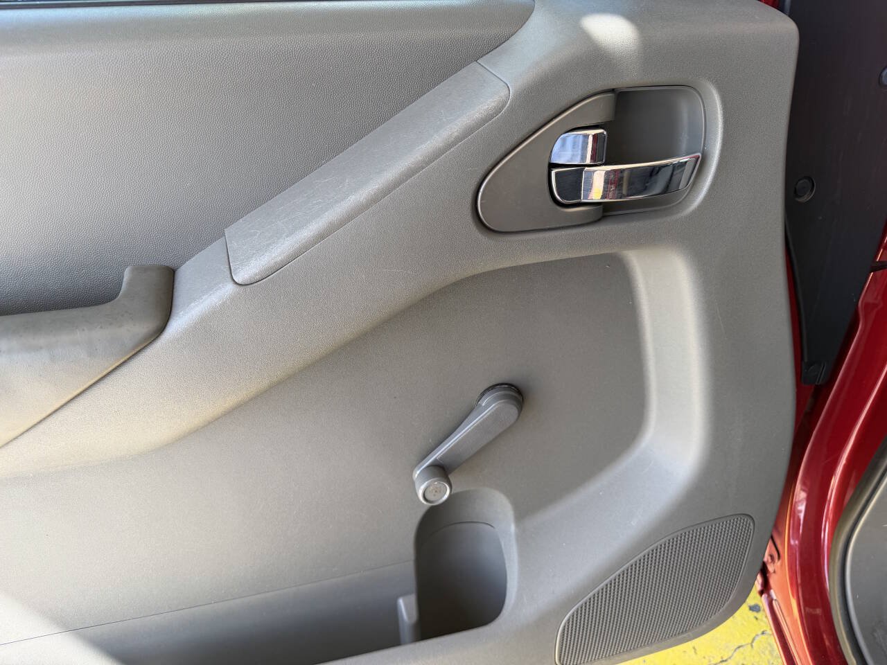 Used 2011 Nissan Frontier S RWD image 10