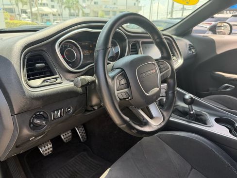 Used 2016 Dodge Challenger R/T Scat Pack RWD image 10