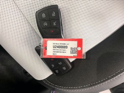 Used 2025 Chevrolet Equinox EV LT image 31