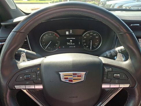 Certified 2024 Cadillac XT6 Sport w/ LPO, Floor Liner Package AWD/4WD image 21