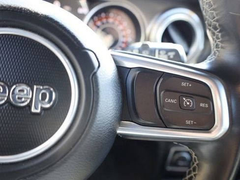 Used 2021 Jeep Wrangler Unlimited Sahara image 19