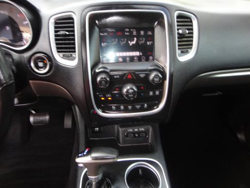 Used 2019 Dodge Durango SXT image 8