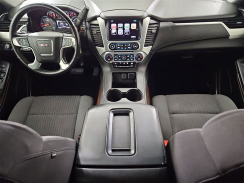 Used 2017 GMC Yukon XL SLE w/ HD Trailering Package image 15