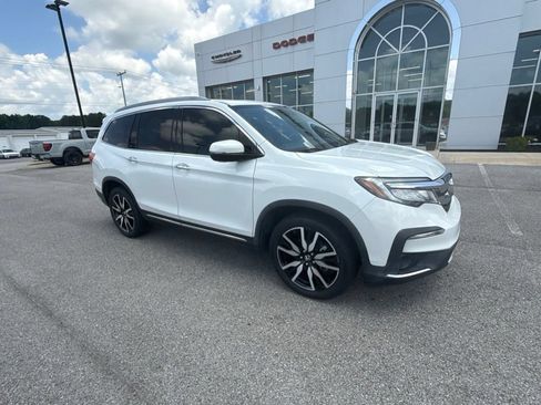 Used 2020 Honda Pilot Touring image 2