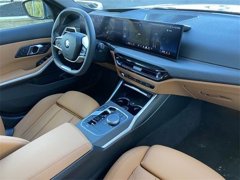 Used 2025 BMW 330i xDrive Sedan w/ M Sport Package image 30