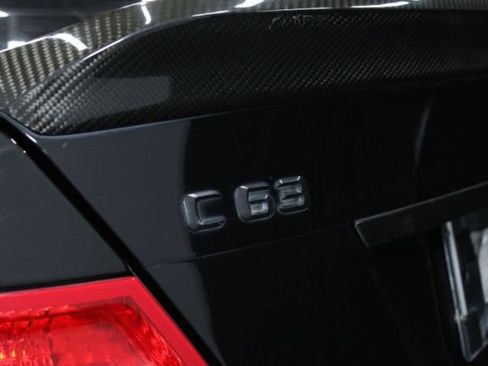 Used 2011 Mercedes-Benz C 63 AMG Sedan w/ Multimedia Pkg image 12