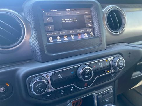 Certified 2023 Jeep Wrangler Unlimited Sport AWD/4WD image 33