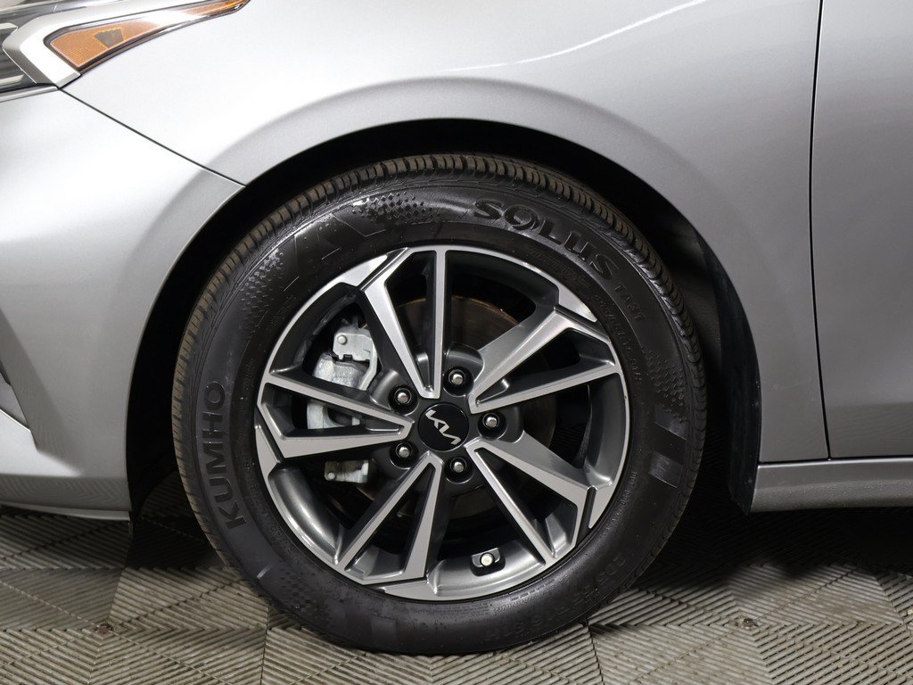 Used 2023 Kia Forte LXS FWD image 19