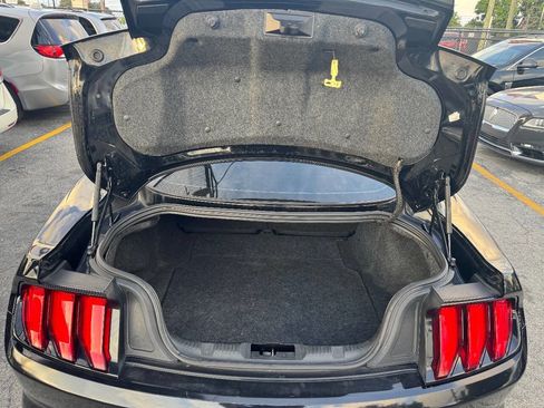 Used 2020 Ford Mustang Premium image 18