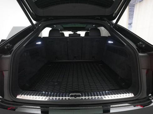 Used 2023 Audi SQ8 Prestige w/ Prestige Package AWD/4WD image 10