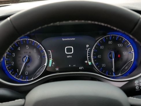 New 2026 Chrysler Pacifica Select image 29