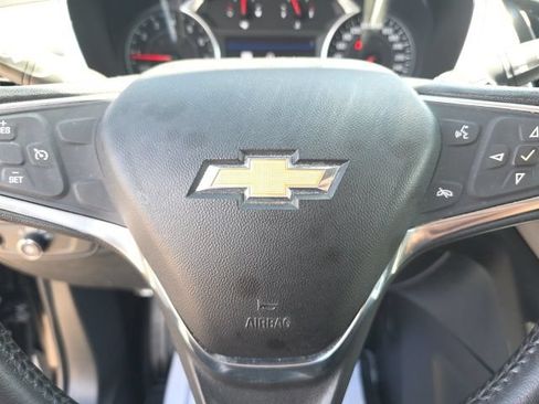 Used 2019 Chevrolet Equinox LT w/ LT True North Edition AWD/4WD image 12