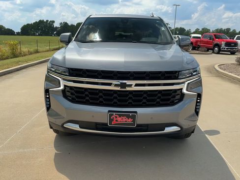 Used 2022 Chevrolet Tahoe LS w/ Driver Alert Package image 4