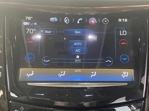 Used 2019 Cadillac Escalade Premium Luxury image 20