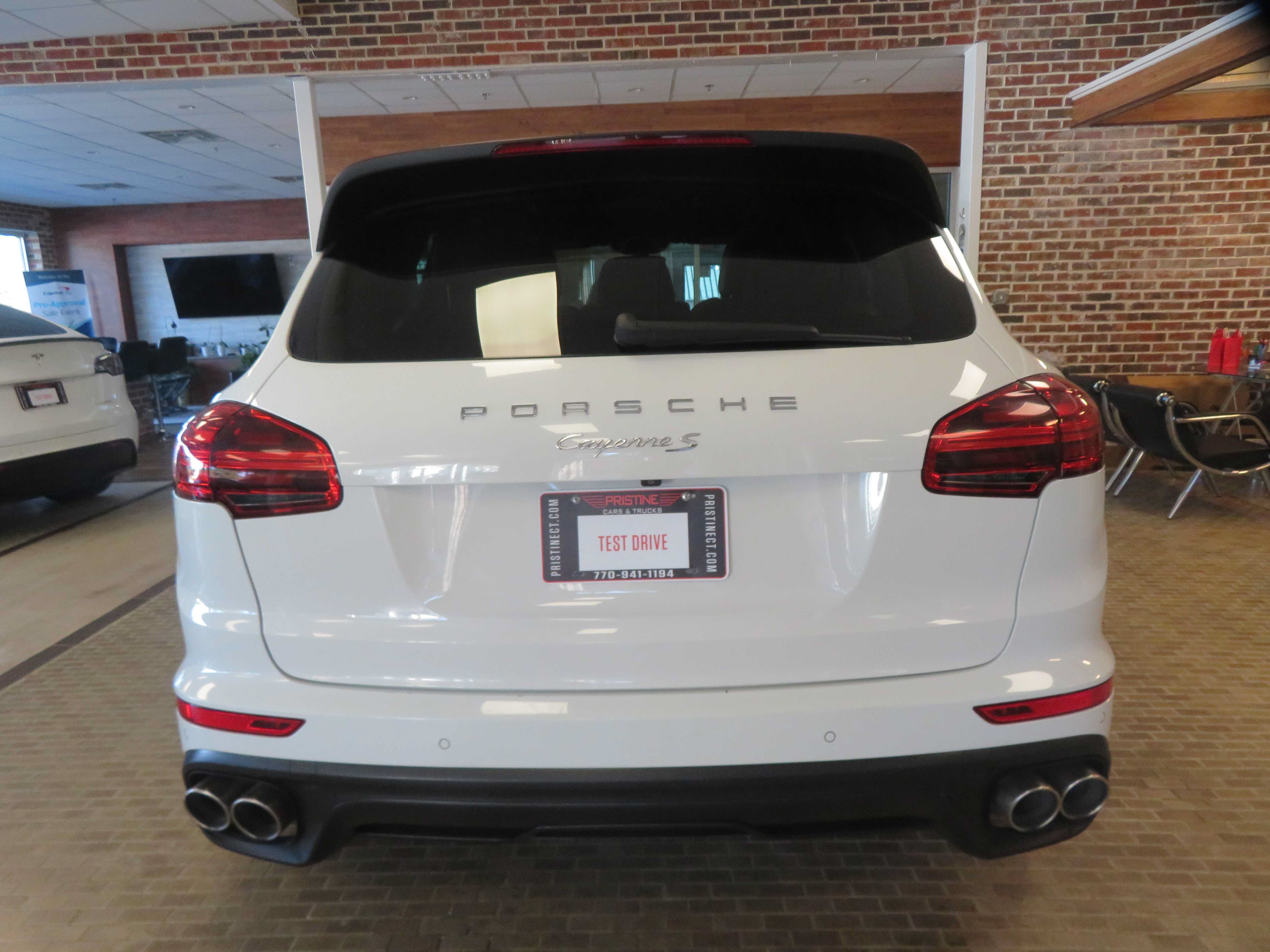 Used 2015 Porsche Cayenne S AWD/4WD image 5
