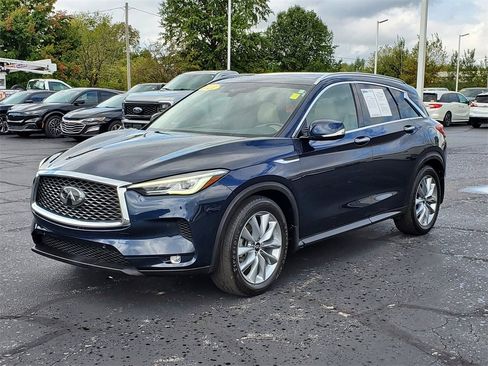 Used 2021 INFINITI QX50 Essential w/ Convenience Package image 3