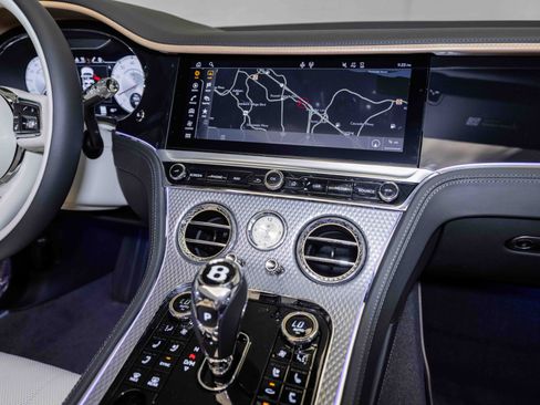 Used 2024 Bentley Continental GT Mulliner image 25