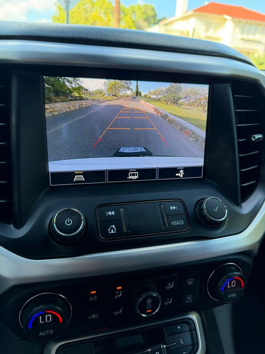 Used 2022 GMC Acadia SLT w/ Elevation Edition AWD/4WD image 19