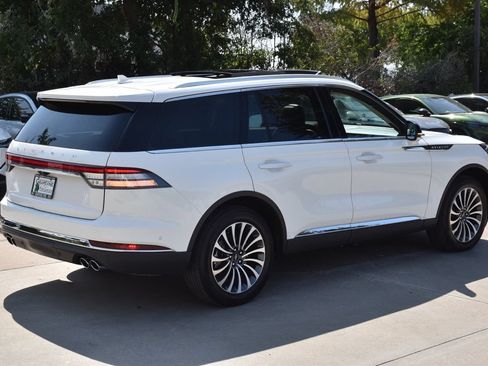 Used 2022 Lincoln Aviator Reserve w/ Equipment Group 201A AWD/4WD image 7