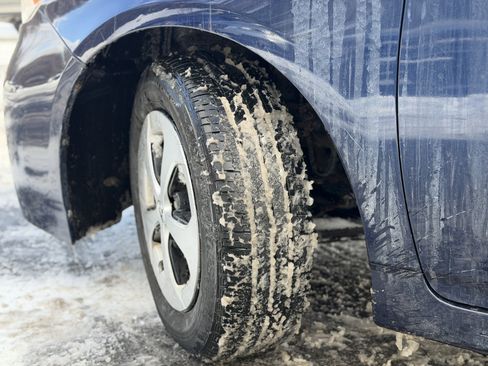 Used 2012 Toyota Prius Two image 7