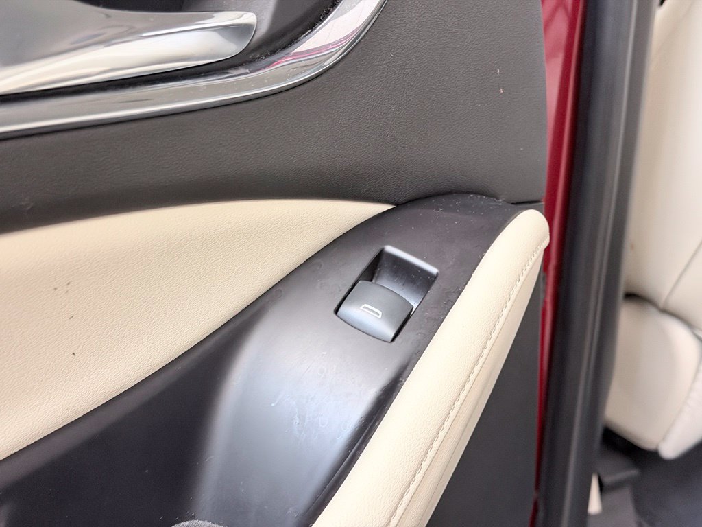 Used 2020 Buick Enclave Essence w/ Sound and Sites Package FWD image 21