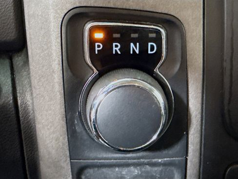 Used 2018 RAM 1500 Express image 18