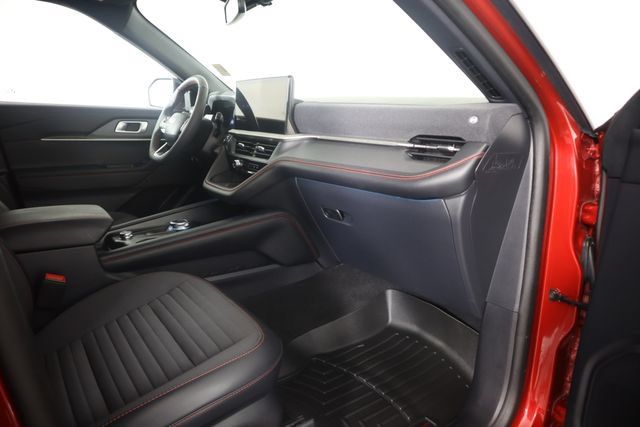 Used 2025 Ford Explorer ST-Line w/ Premium Package AWD/4WD image 69
