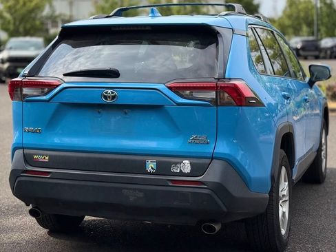 Used 2021 Toyota RAV4 XLE w/ XLE Grade Weather Package AWD/4WD image 5