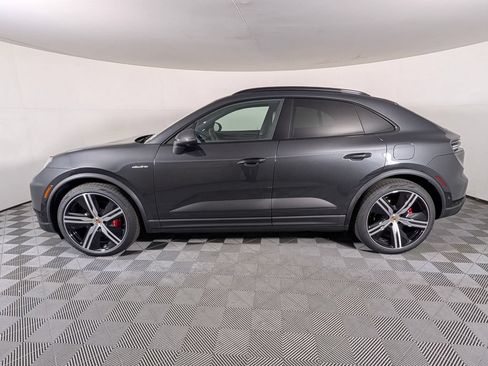 New 2026 Porsche Macan 4S Electric AWD/4WD image 2