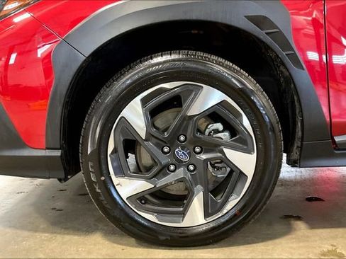Used 2025 Subaru Crosstrek 2.5i Limited AWD/4WD image 9