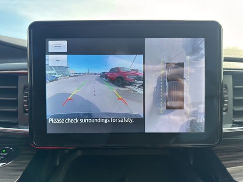 Used 2021 Ford Explorer Limited w/ Hybrid Equipment Group 310A image 9