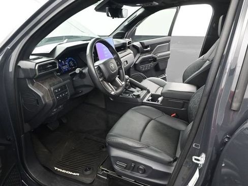 Used 2024 Toyota Tacoma Limited w/ Limited Package (LT) AWD/4WD image 7