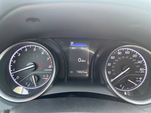 Used 2023 Toyota Camry SE FWD image 3