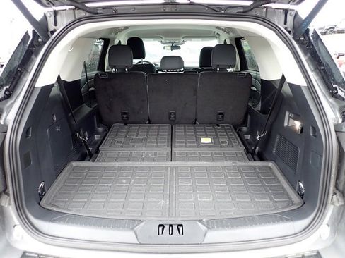 Used 2025 Ford Explorer Active image 7