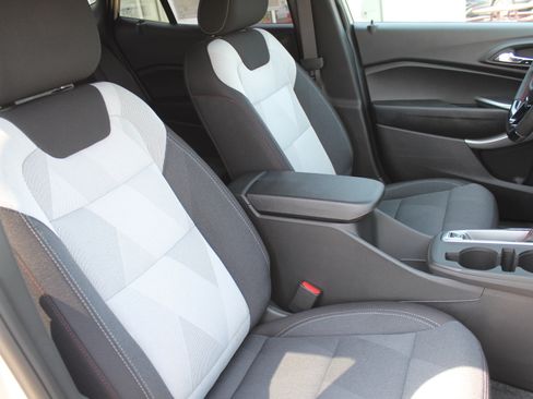 New 2026 Chevrolet Trax RS w/ Driver Confidence Package FWD image 18