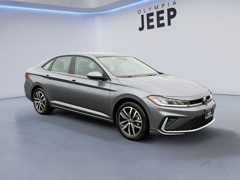 Used 2025 Volkswagen Jetta SE image 7