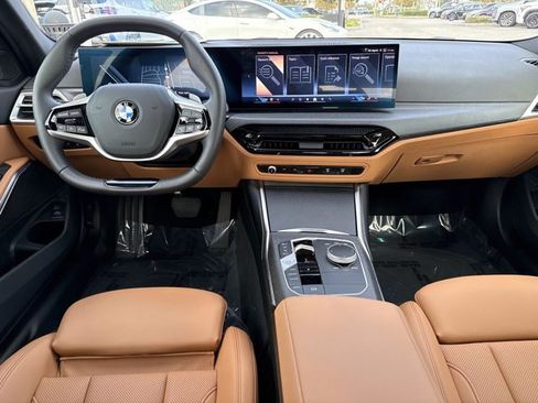 Used 2025 BMW 330i Sedan w/ Convenience Package image 15