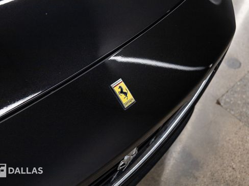 Used 2011 Ferrari California RWD image 20