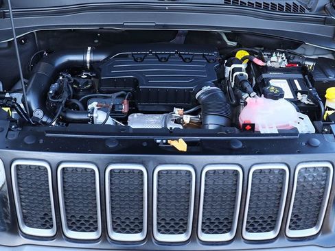 Used 2022 Jeep Renegade Latitude w/ Convenience Group image 60