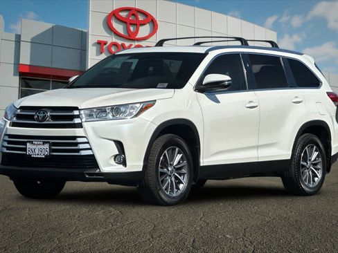 Certified 2019 Toyota Highlander XLE AWD/4WD image 7