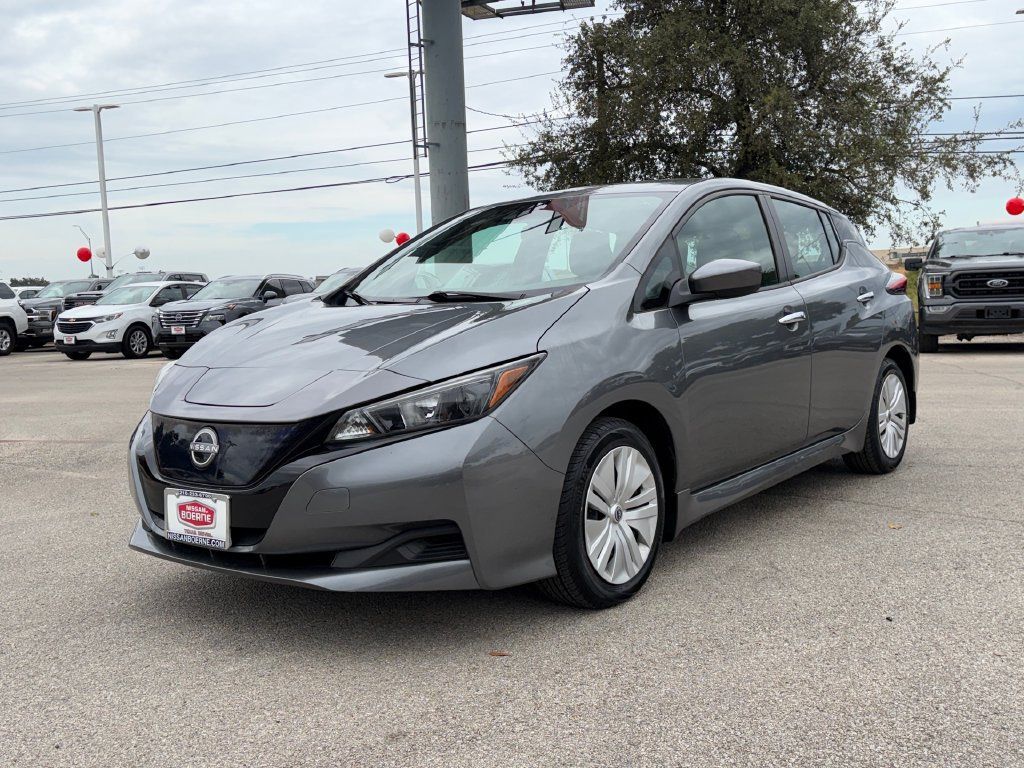 Used 2025 Nissan Leaf S FWD image 7