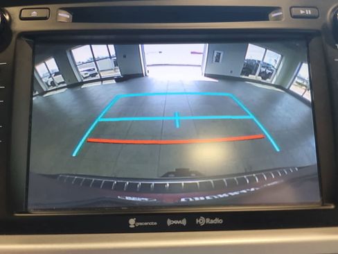 Used 2019 Toyota Highlander AWD V6 image 27