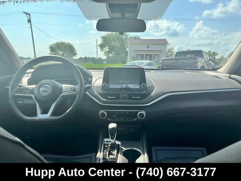 Used 2022 Nissan Altima 2.5 SV FWD image 9