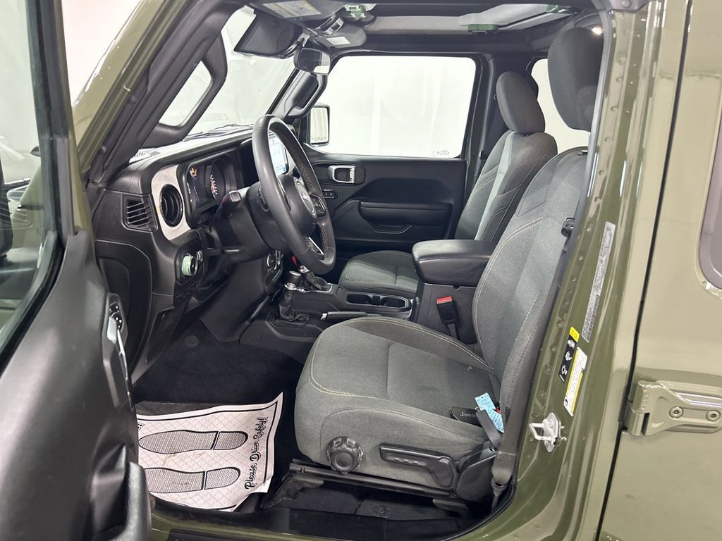 Used 2024 Jeep Wrangler Unlimited Sport AWD/4WD image 9