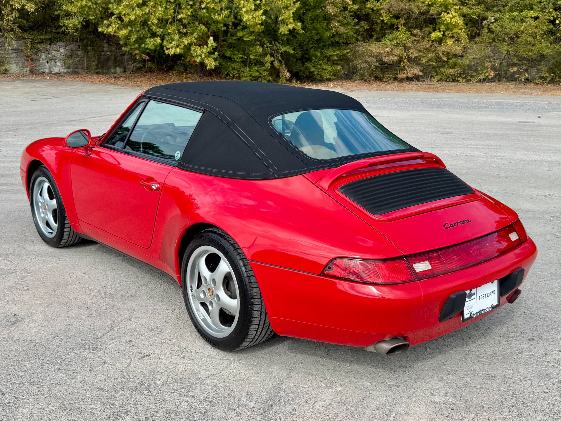 Used 1997 Porsche 911 Carrera RWD image 17