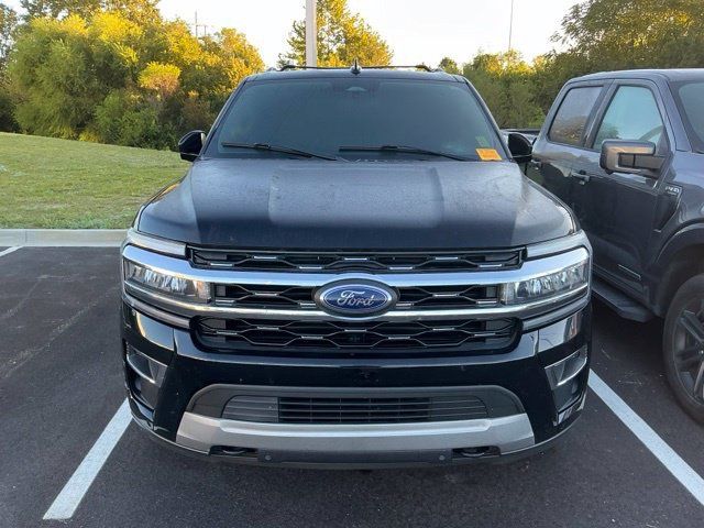 Used 2023 Ford Expedition Max Limited AWD/4WD image 2