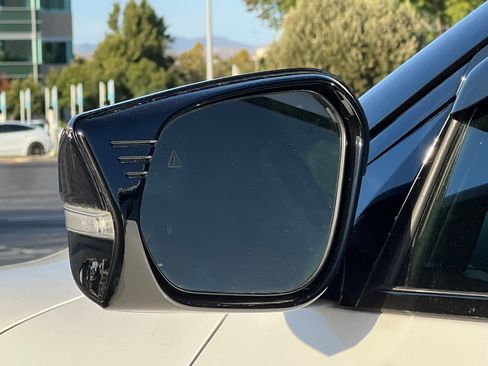 Used 2023 Kia EV6 Light image 54