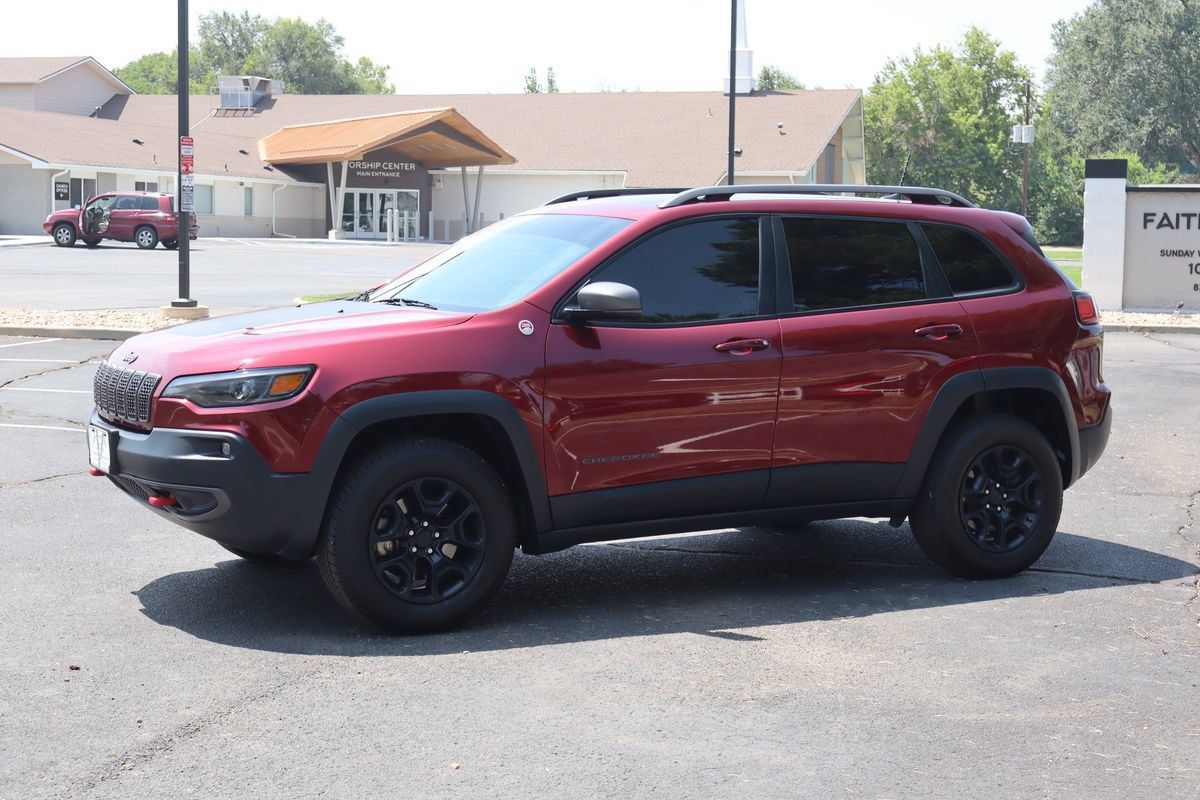 Used 2020 Jeep Cherokee Trailhawk w/ Comfort/Convenience Group AWD/4WD image 10